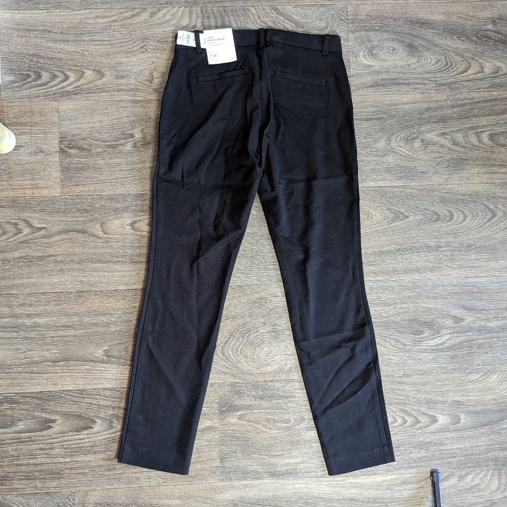 BNWT Gap Size 2 Reg Skinny Ankle Slacks